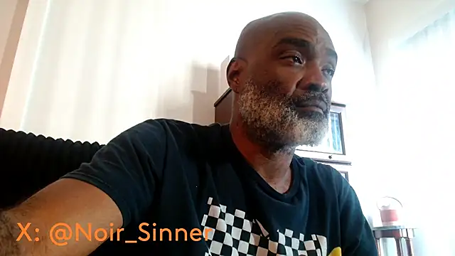 Show modela sinnernoir na web-kameri