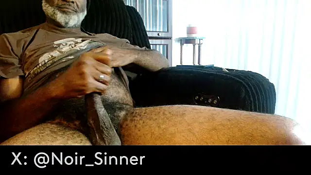 sinnernoir Show in webcam