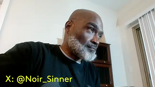 sinnernoir Show in webcam