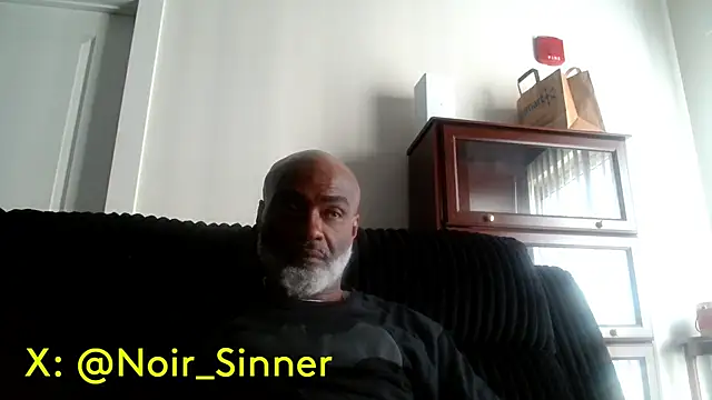 Pertunjukan Kamera Web sinnernoir