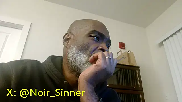 sinnernoir's Webcam Show