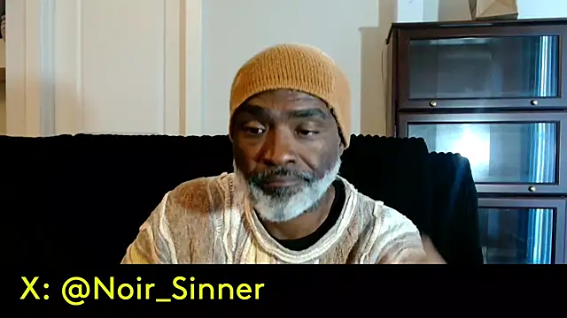 sinnernoir: διαδικτυακό σόου στην κάμερα