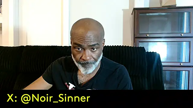 Show modela sinnernoir na web-kameri