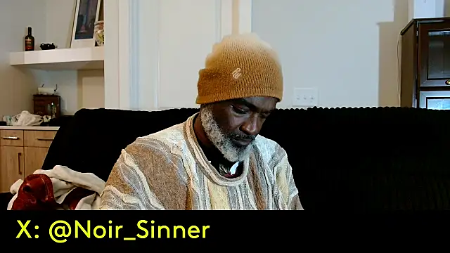 הופעת וובקאם של sinnernoir