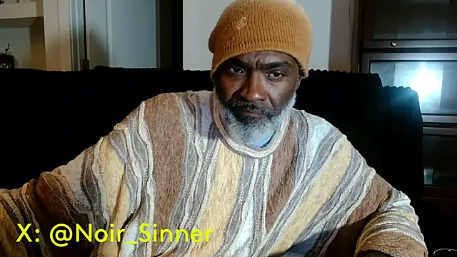 sinnernoir: διαδικτυακό σόου στην κάμερα