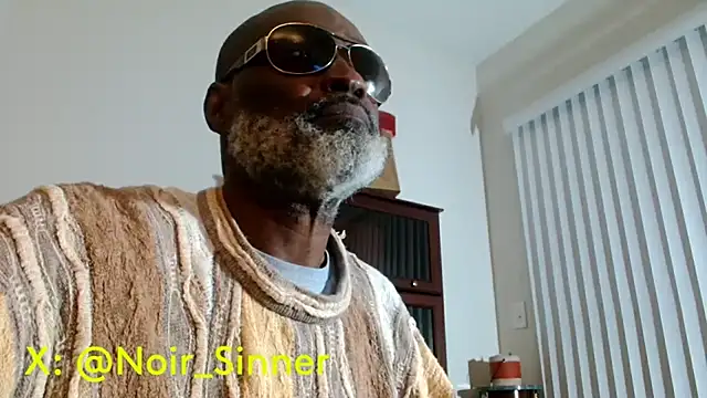 sinnernoir Show in webcam