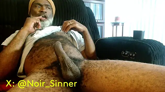 sinnernoir Show in webcam
