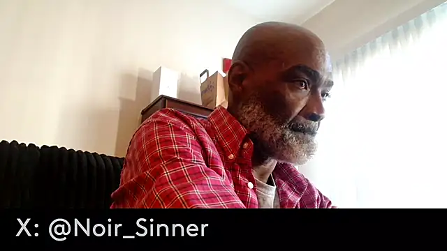 Pokazy przed kamerką – sinnernoir