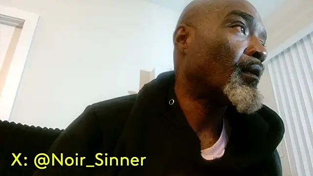sinnernoir Show in webcam