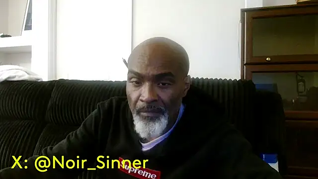 Show modela sinnernoir na web-kameri