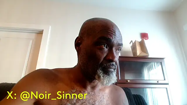 Show modela sinnernoir na web-kameri