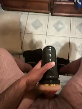 edgher646 Show in webcam