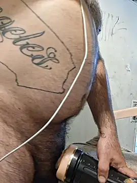 EhdgherMrLA64 Show in webcam