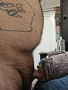 EhdgherMrLA64 webcam show