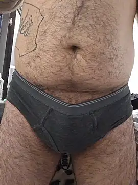 EhdgherMrLA64 Show in webcam