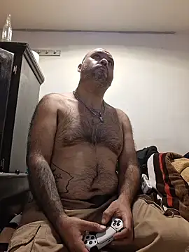 EhdgherMrLA64 Show in webcam