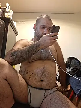 EhdgherMrLA64's Webcam Show