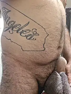 EhdgherMrLA64 Show in webcam