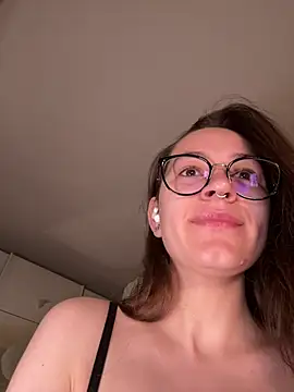 Chat +18 de Eva_kinkystudent ao vivo