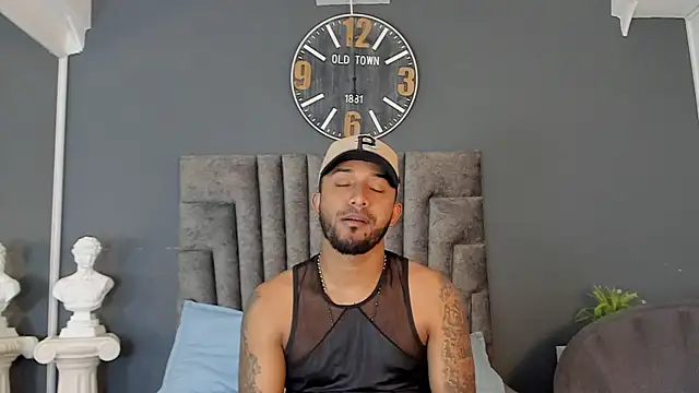 Robin_Rief Pertunjukan Webcam