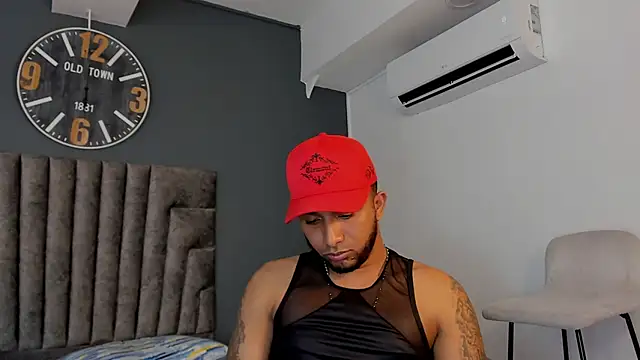 Robin_Rief Show in webcam
