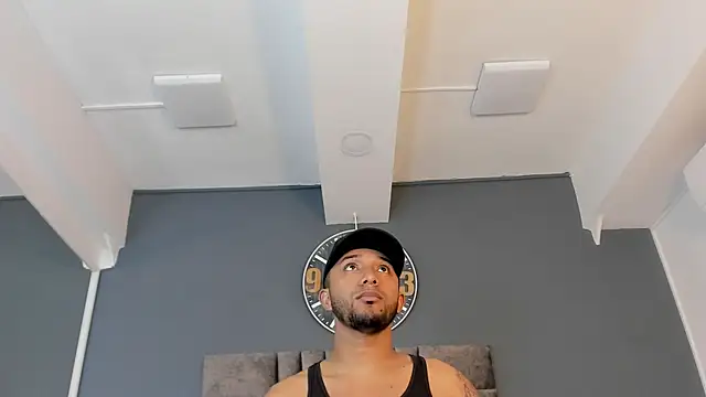 Robin_Rief Pertunjukan Webcam