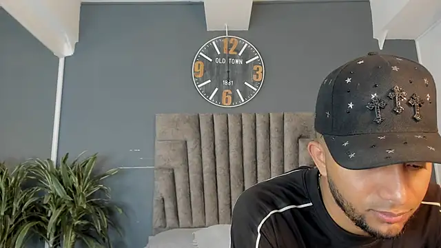 Robin_Rief webkamerás műsora