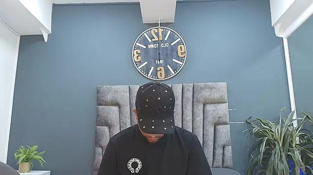 הופעת וובקאם של Robin_Rief