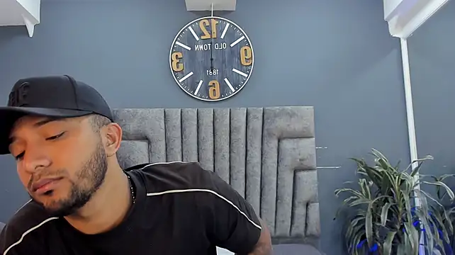 Robin_Rief webkamerás műsora
