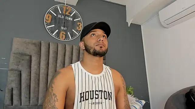 Robin_Rief Pertunjukan Webcam