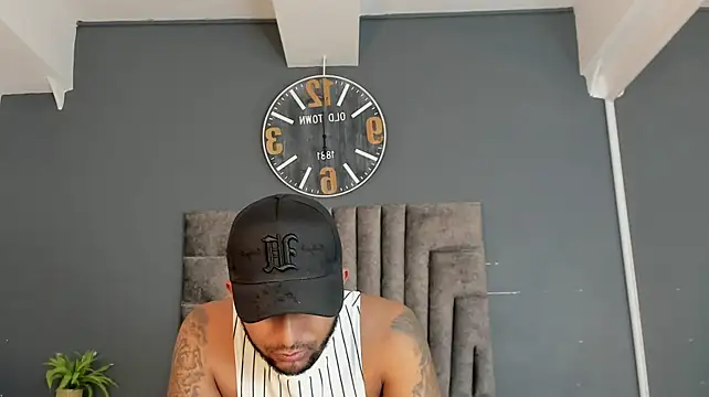 Robin_Rief Pertunjukan Webcam