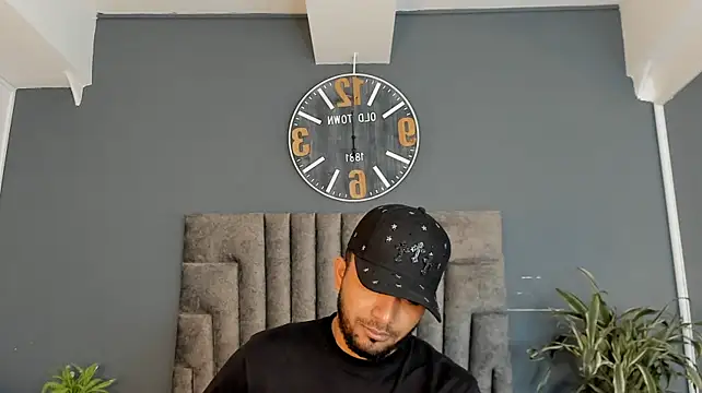 Robin_Rief Pertunjukan Webcam