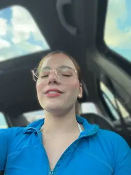 NicoleCut Webcamshow