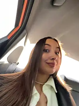 ICrazyOneIRL – Live XXX-chat