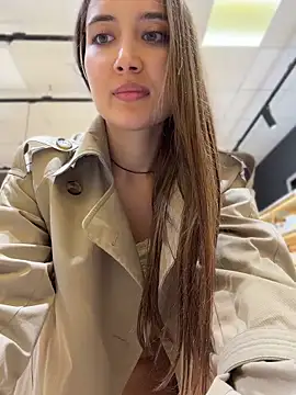 ICrazyOneIRL Chat XXX in diretta