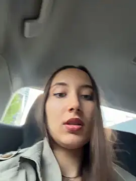 ICrazyOneIRL – webcam-show