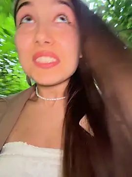 ICrazyOneIRL webcam show