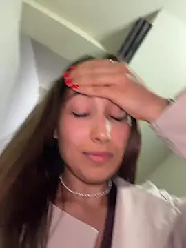 ICrazyOneIRL webcam show