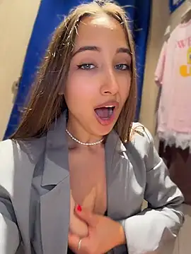 ICrazyOneIRL – webcam-show