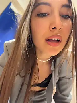 ICrazyOneIRL Webcam show
