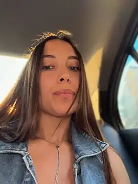 ICrazyOneIRL webcam show