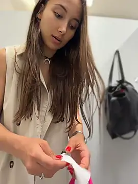 ICrazyOneIRL Webcamshow