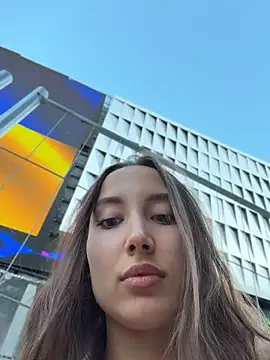 הופעת וובקאם של ICrazyOneIRL
