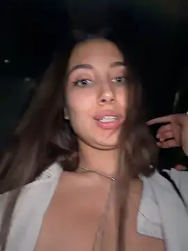 ICrazyOneIRL webcam show