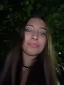 ICrazyOneIRL Live XXX-chat