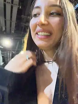ICrazyOneIRL Webcam-Show