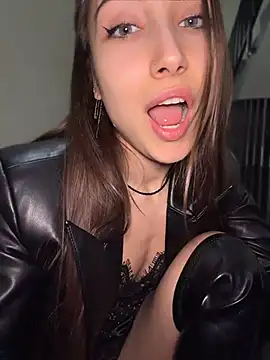 ICrazyOneIRL Webcamshow