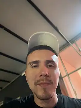 adam-rivera Pertunjukan Webcam