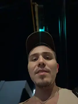 Вебкам-шоу adam-rivera