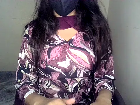 kritikadoll Pertunjukan Webcam